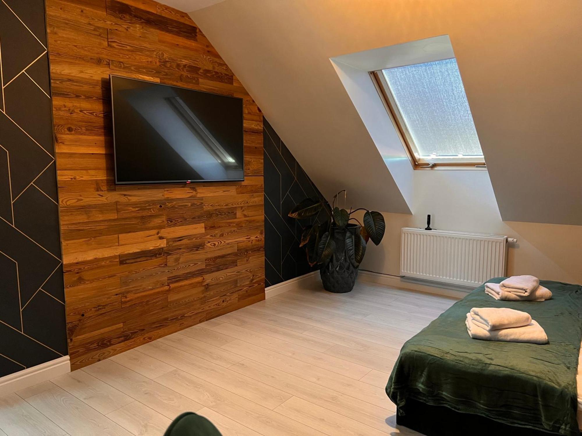 Dom Na Skarpie, Jezioro, Sauna, Balii, * Szabruk
