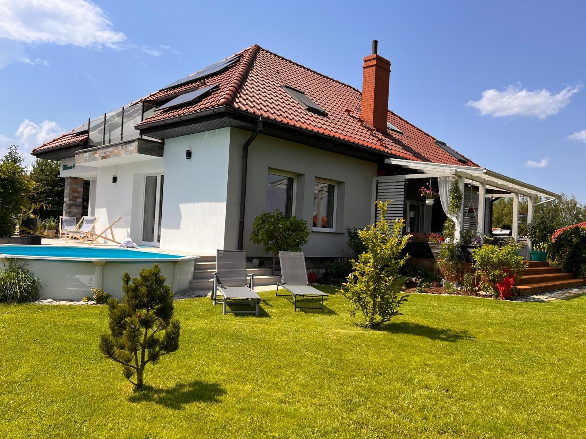 Holiday home Dom Na Skarpie, Jezioro, Sauna, Balii, Szabruk